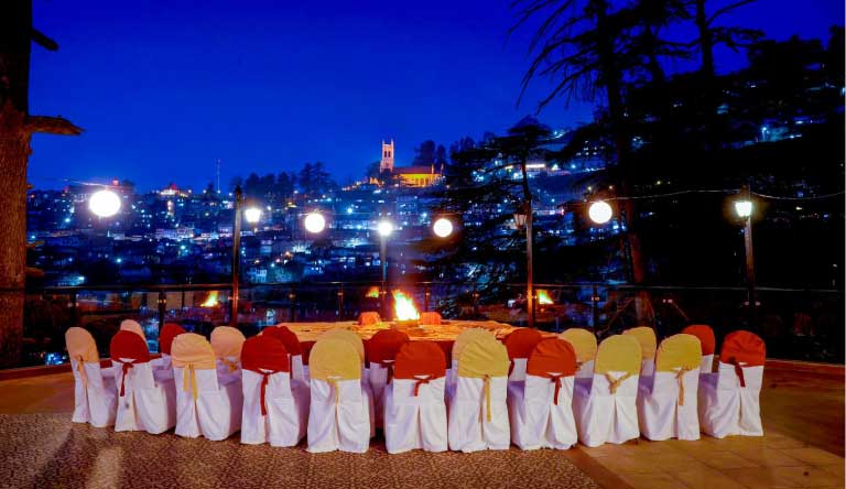 Willow-Banks-BANQUET