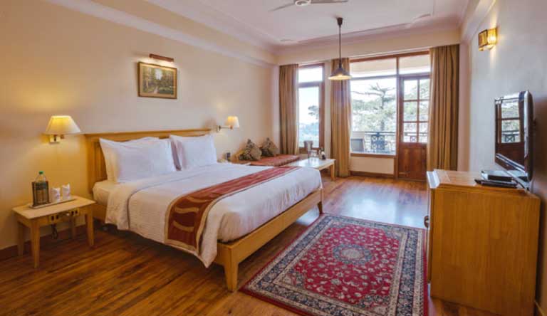 Willow-Banks-Premium1