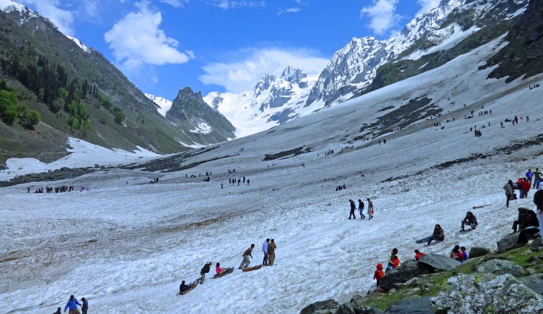 sonamarg-with-snow