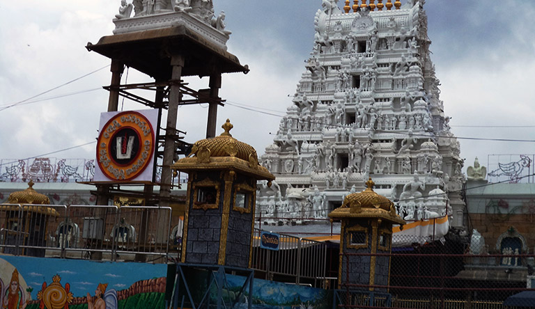 sri-kalyana-venkateswaraswami-temple-tirupati-andhra-india