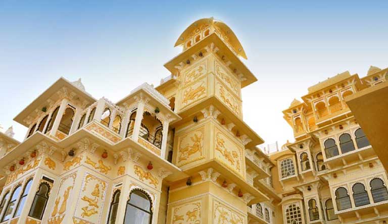 Chunda-Palace-Udaipur-Exterior3