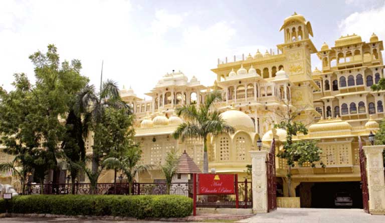 Chunda-Palace-Udaipur-Exterior7