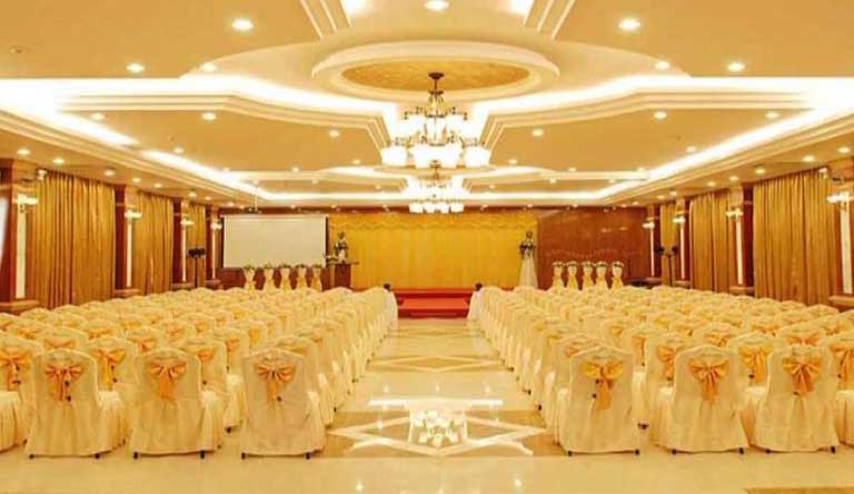 Golden-Tulip-Udaipur-Meeting