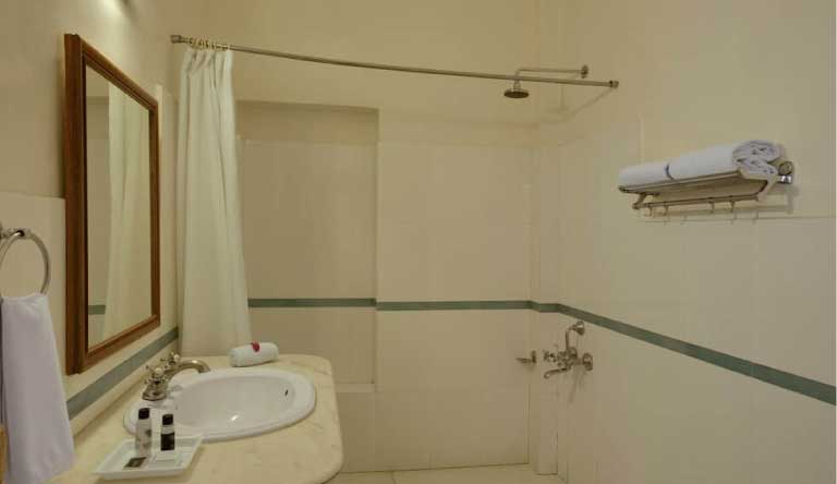 Hotel-Ram-Pratap-Palace-Udaipur-Bathroom