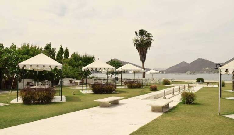 Hotel-Ram-Pratap-Palace-Udaipur-Restaurant-Open-Garden