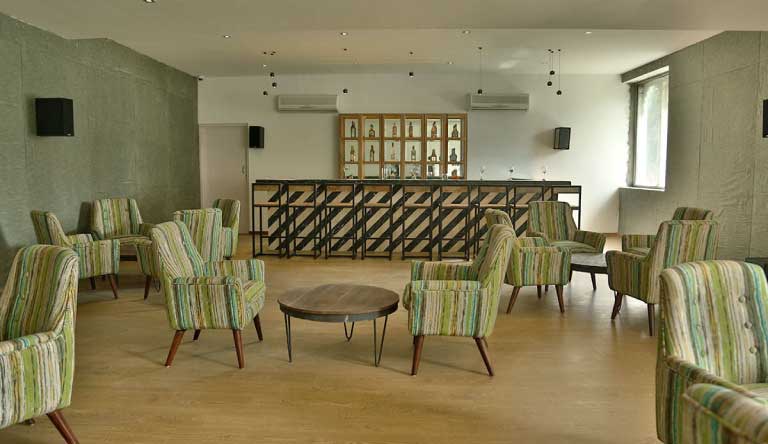 Jaisamand-Island-Resort-Bar