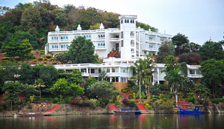 Jaisamand-Island-Resort-Exteriors-01