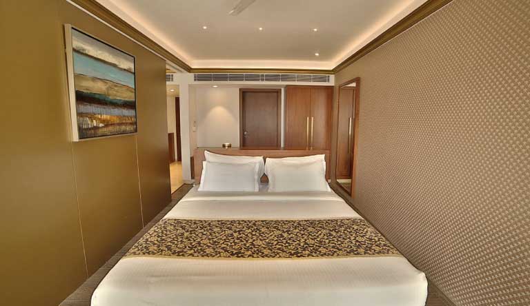 Jaisamand-Island-Resort-Gold-Suites-12