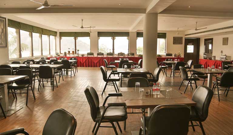 Jaisamand-Island-Resort-Restaurant-04