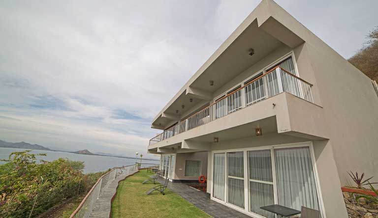 Jaisamand-Island-Resort-Villa-Suites