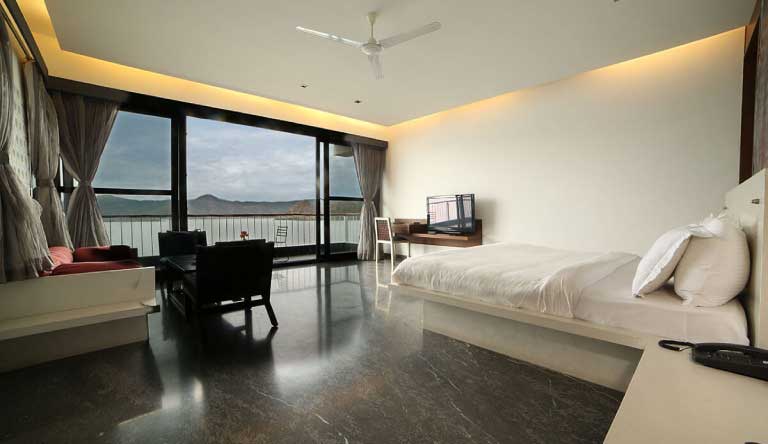 Jaisamand-Island-Resort-Villa-Suites1