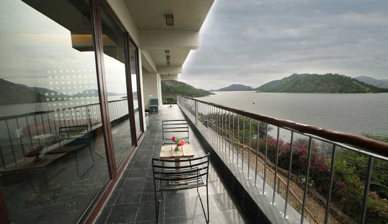 Jaisamand-Island-Resort-Villa-Suites2