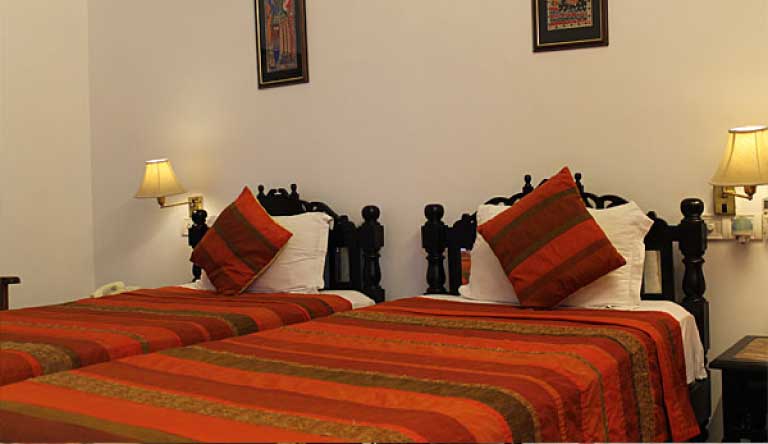 Karohi-Haveli-Room12