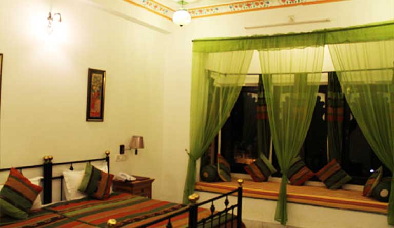 Karohi-Haveli-Room7