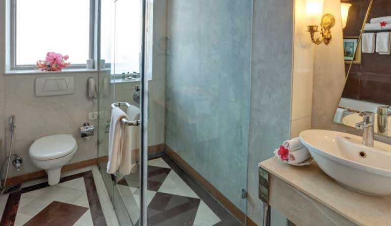Ramada-Udaipur-Resort-and-Spa-Premium-Room-Bathroom
