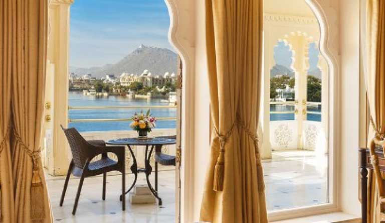 Taj-Fateh-Prakash-Palace-Udaipur-Deluxe-Suite