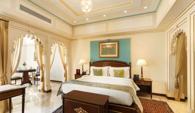 Taj-Fateh-Prakash-Palace-Udaipur-Room