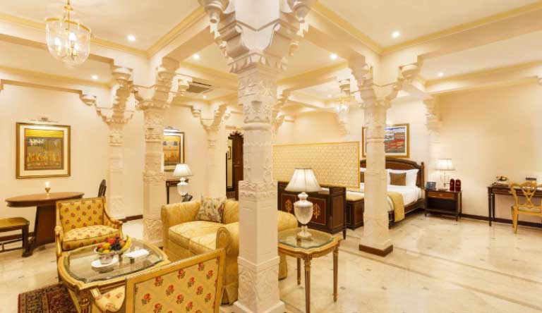 Taj-Fateh-Prakash-Palace-Udaipur-Room1