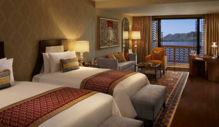 The-Leela-Palace-Udaipur-Grand-Heritage-Lake-View-Room-with-balcony