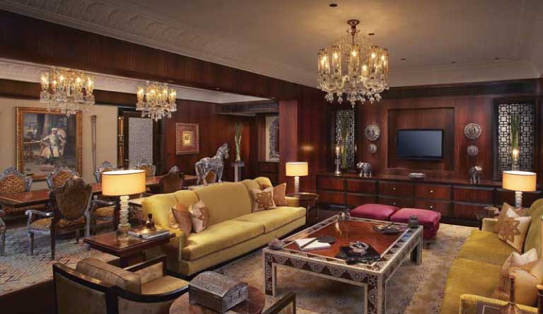 The-Leela-Palace-Udaipur-Maharaja-Suite