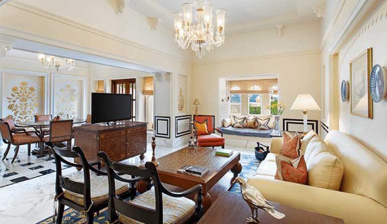 The-Oberoi-Udaivilas-Udaipur-Luxury-Suite-Drawing-Room