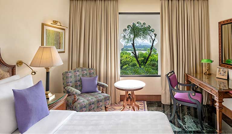 Trident-Udaipur-Deluxe-Aravalli-View-Room