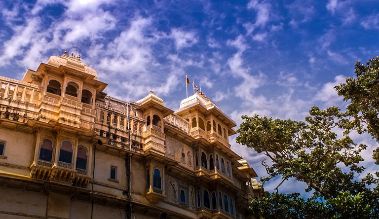 bada-mahal-udaipur-rajasthan-india