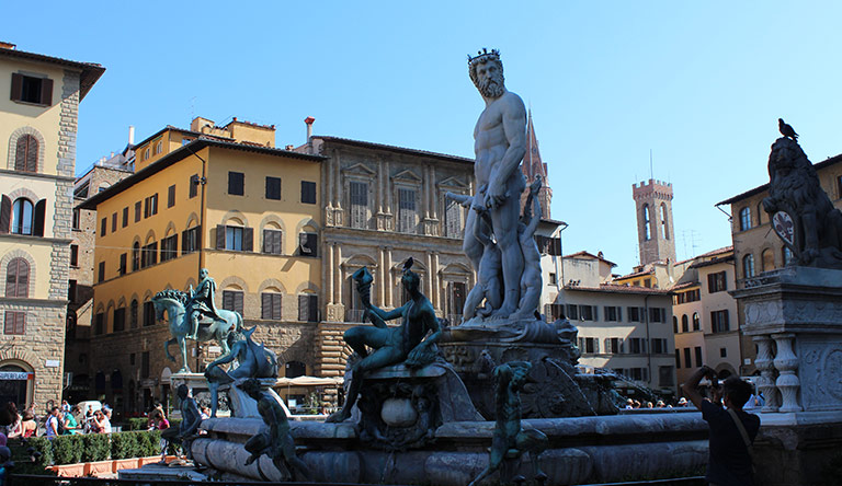 piazza-della-signoria-florence-italy.jpg
