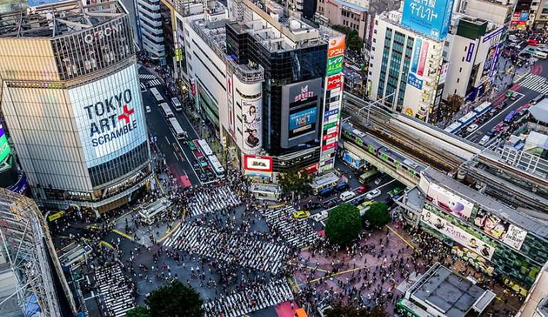 shibuya-scramble-crossing