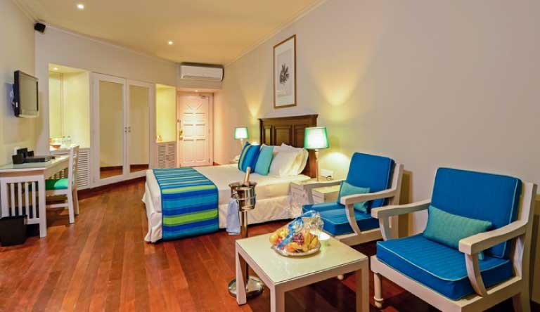 Adaaran-Club-Rannalhi-Water-Bungalow2