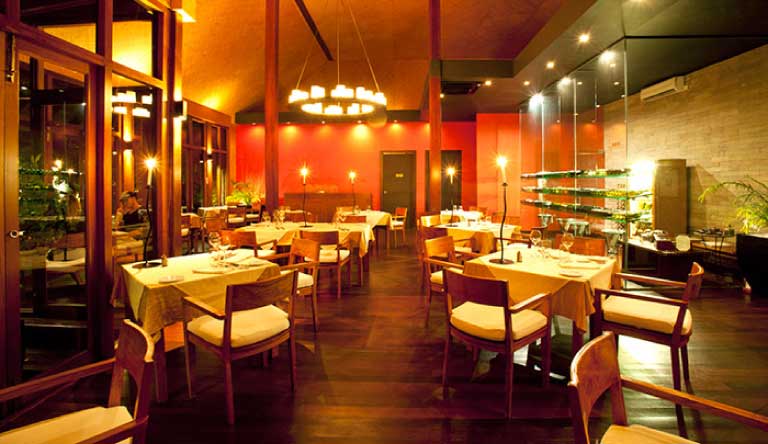 Adaaran-Prestige-Water-Villas-Restaurant