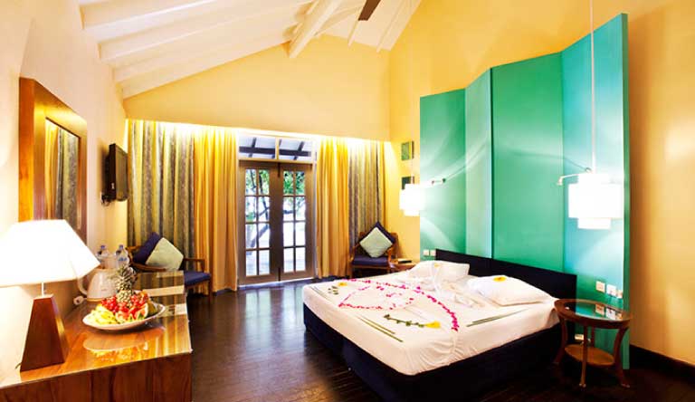 Adaaran-Select-Meedhupparu-Honeymoon-Decor
