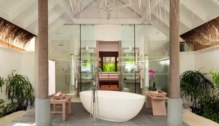 Anantara-Dhigu-Resort-Spa-2Bedroom-Family-Villa-Bathroom