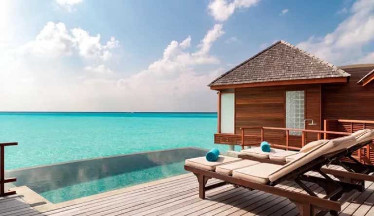 Anantara-Dhigu-Resort-Spa-Over-Water-Villa1
