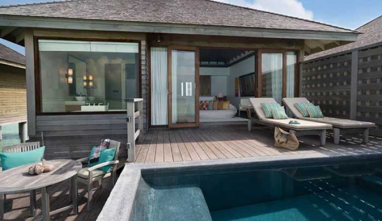 Anantara-Veli-Resort-and-Spa-Deluxe-Over-Water-Pool-Bungalow1