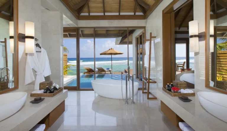 Anantara-Veli-Resort-and-Spa-Ocean-Pool-Bungalow-Bathroom