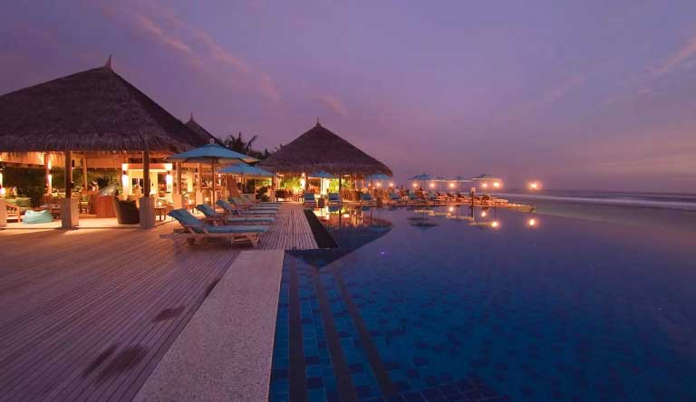 Anantara-Veli-Resort-and-Spa-Pool