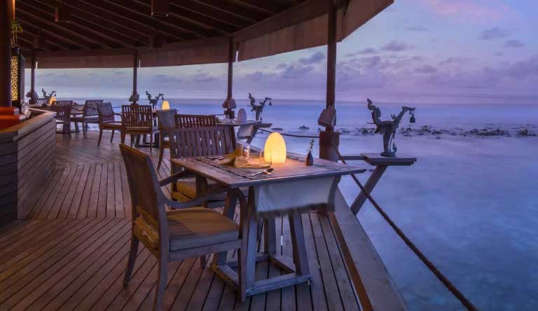 Anantara-Veli-Resort-and-Spa-Restaurant