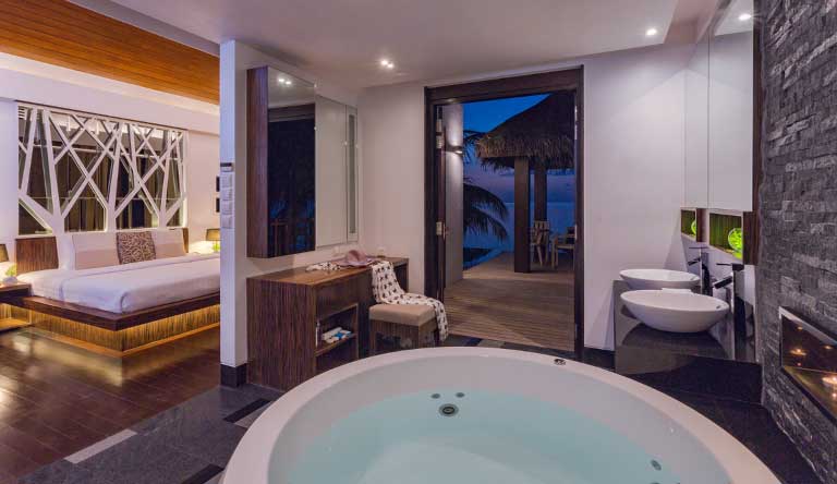 Bandos-Maldives-Beach-Pool-Villa2