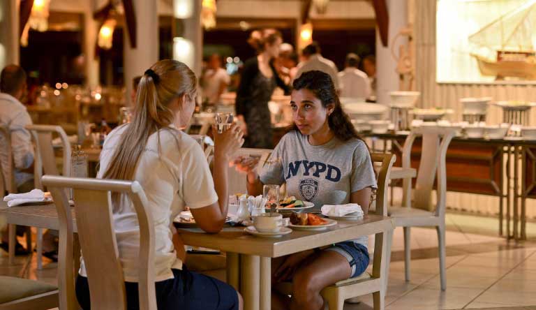 Bandos-Maldives-Restaurant2