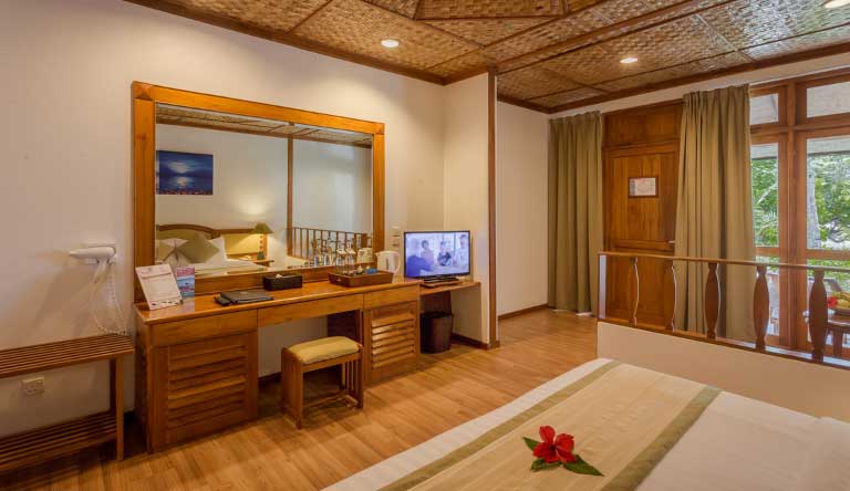 Bandos-Maldives-Standard-Room2