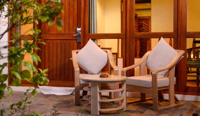 Bandos-Maldives-Standard-Room3