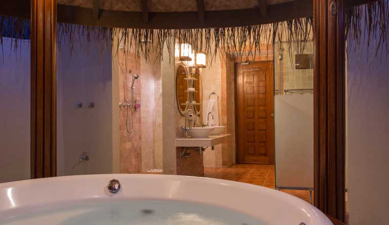 Bandos-Maldives-Superior-Beach-Villa-Washroom
