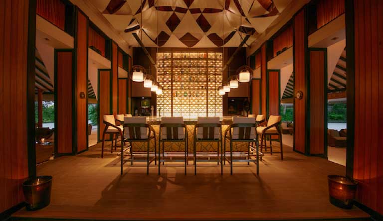 Baros-Maldives-Bar