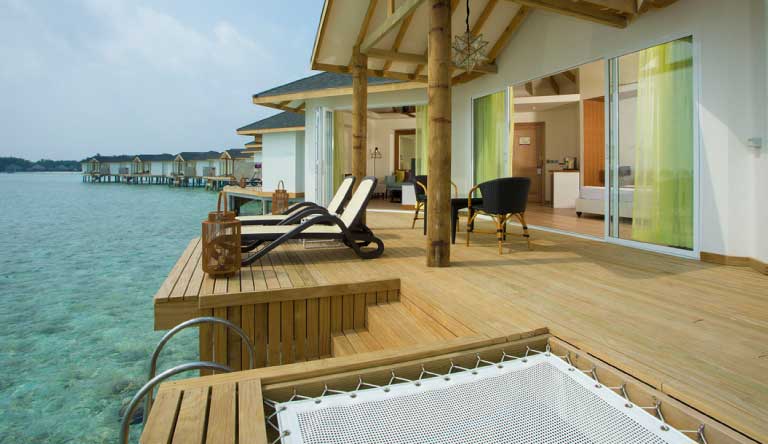 Cinnamon-Dhonveli-Maldives-Over-Water-Suite3