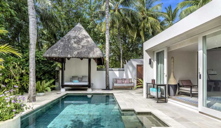 Four-Seasons-Resort-Kuda-Huraa-Deluxe-Beach-Pavilion-with-Pool1