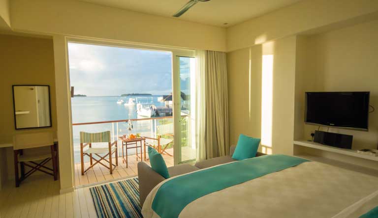 Holiday-Inn-Resort-Kandooma-Beach-House