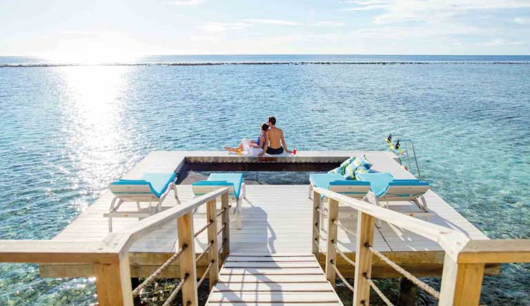 Holiday-Inn-Resort-Kandooma-Two-Bedroom-Overwater-Pavilion-3