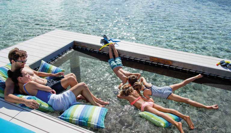 Holiday-Inn-Resort-Kandooma-Two-Bedroom-Overwater-Pavilion-4