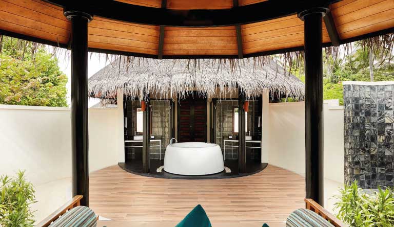 Irufushi-Beach-and-Spa-Deluxe-Beach-Villa-with-Pool2